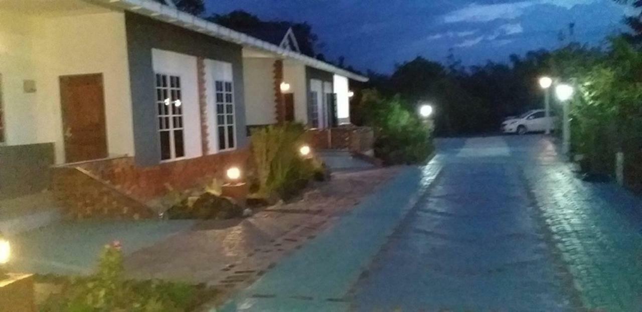 Seri Kenangan Kota Samarahan Экстерьер фото
